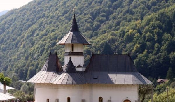 Pelerini - Mânăstirea Lepșa